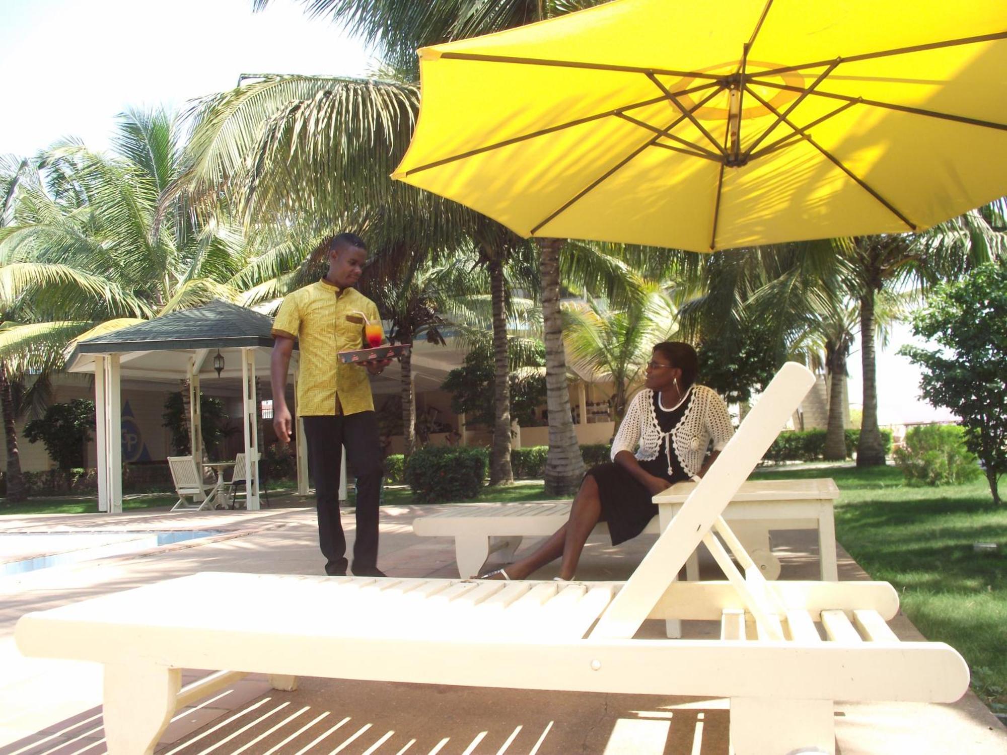 Hotel Ghis Palace Baguida Buitenkant foto