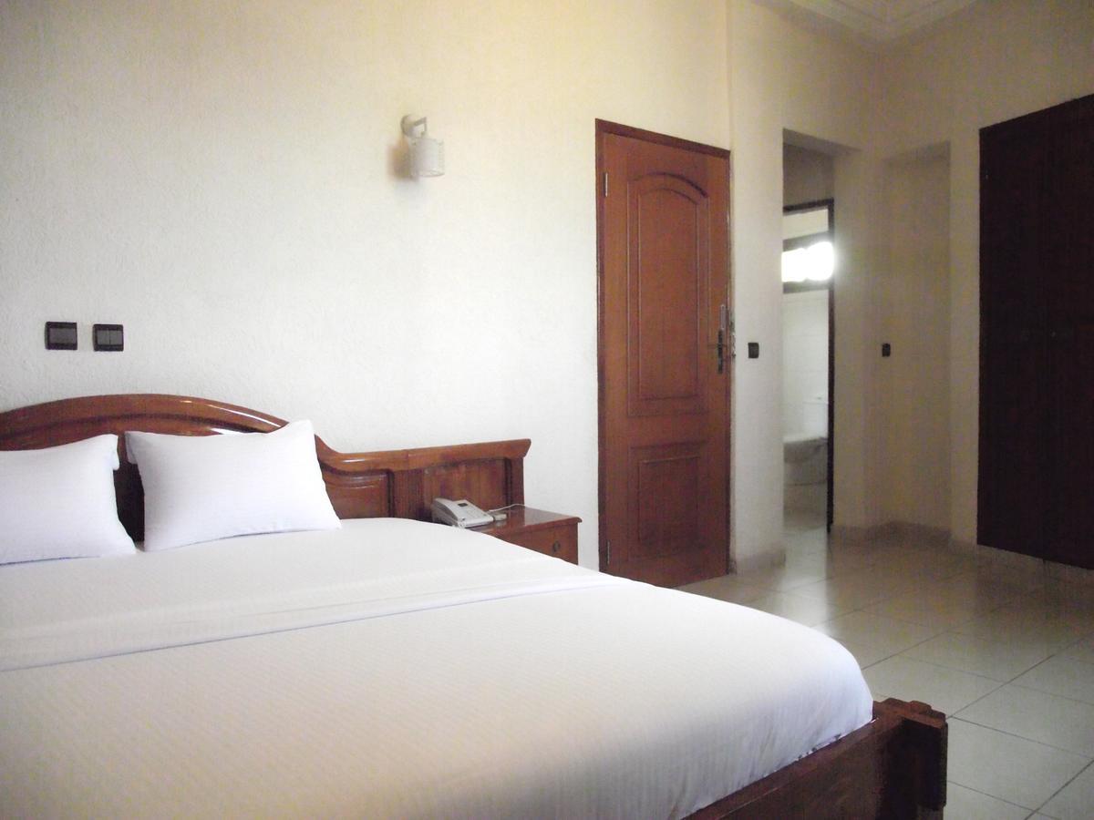 Hotel Ghis Palace Baguida Buitenkant foto
